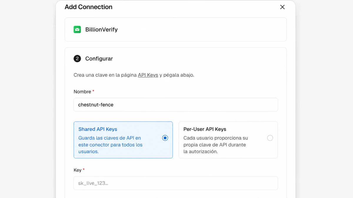 Cuadro de diálogo Add Connection del conector de BillionVerify para Vercel, con las opciones Shared API Keys y Per-User API Keys y el campo Key
